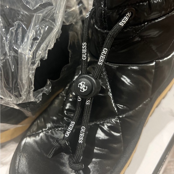 Guess boots size 8.5 brand new with box - Picture 8 of 12